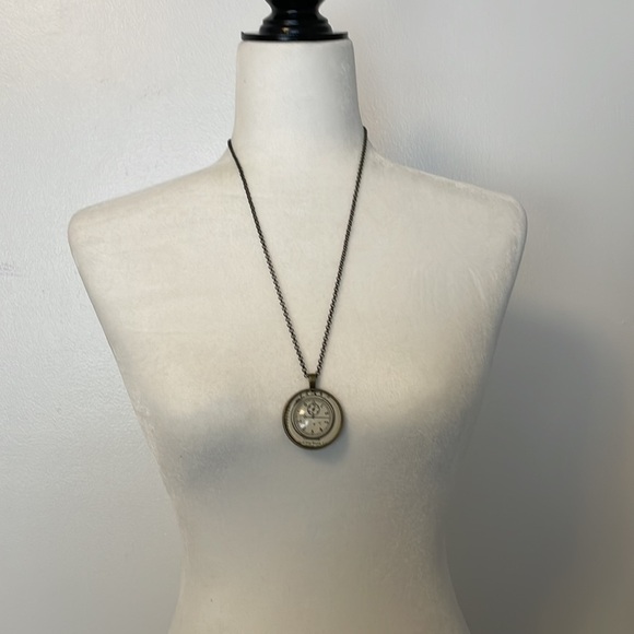 Pair of Antique Brass Style Long Necklaces - Picture 9 of 9